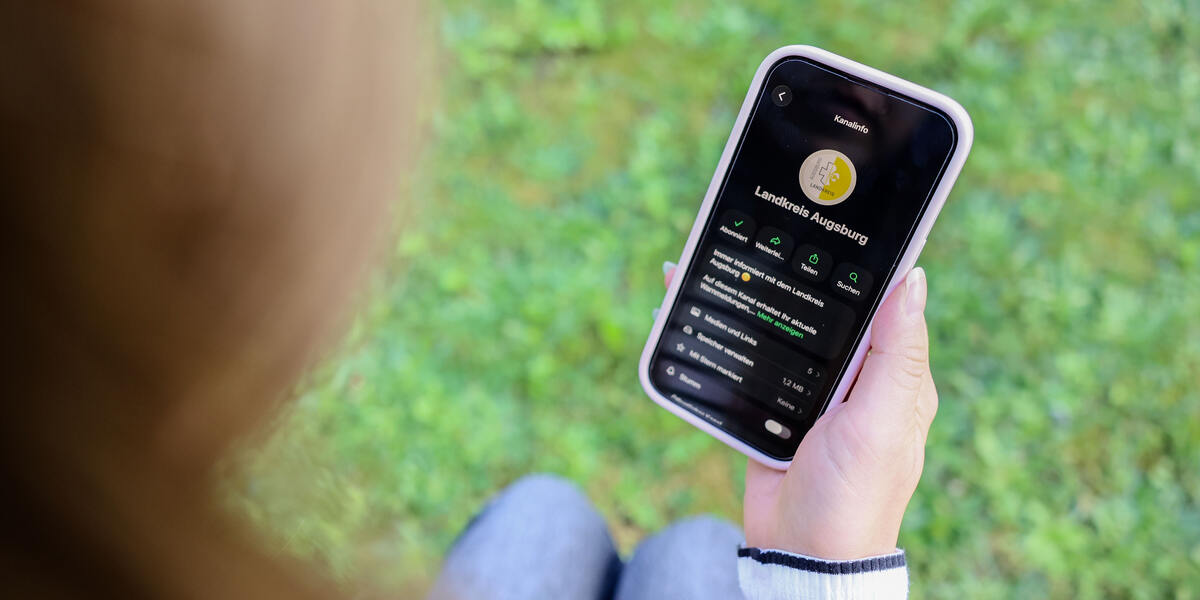 Landkreis Augsburg jetzt auf WhatsApp - alle Infos, Verkehrsmeldungen und Jobangebote
