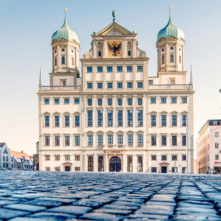 Prorussische Demo und Gegendemo in Augsburg mit insgesamt gut 350 Personen