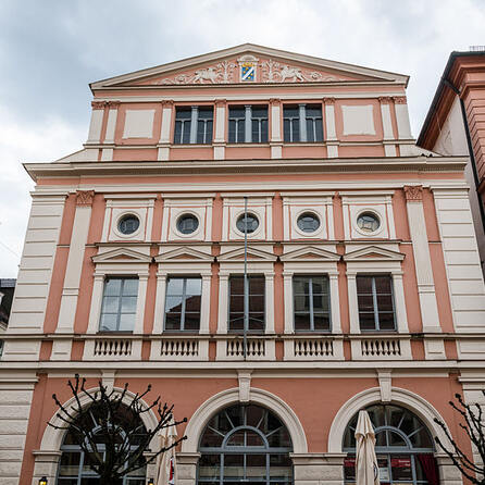 Nach schwerem Brand: Dillinger Rathaus erstrahlt im neuen Glanz