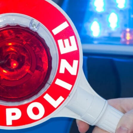 Augsburg: Handtaschendieb springt ins Wasser - umsonst
