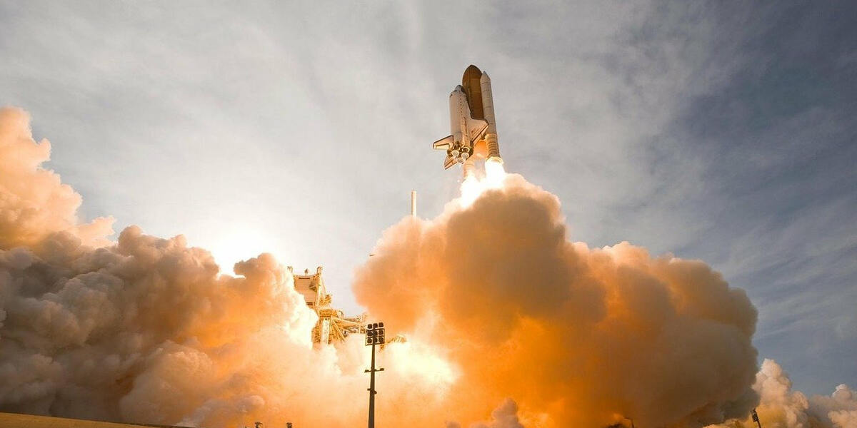 Ein Stück Augsburg fliegt ins All - MT Aerospace produziert Teile für Mondrakete