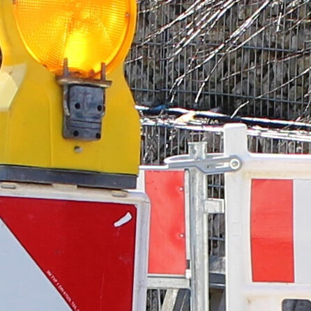 Dach einsturzgefährdet? Stadt Augsburg schließt Turnhalle