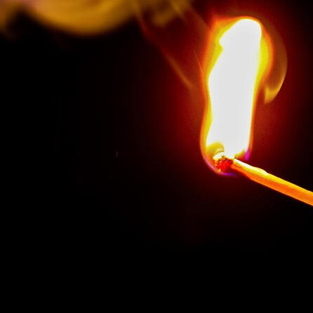Aichacher Polizei sucht die Brandstifter von Aindling